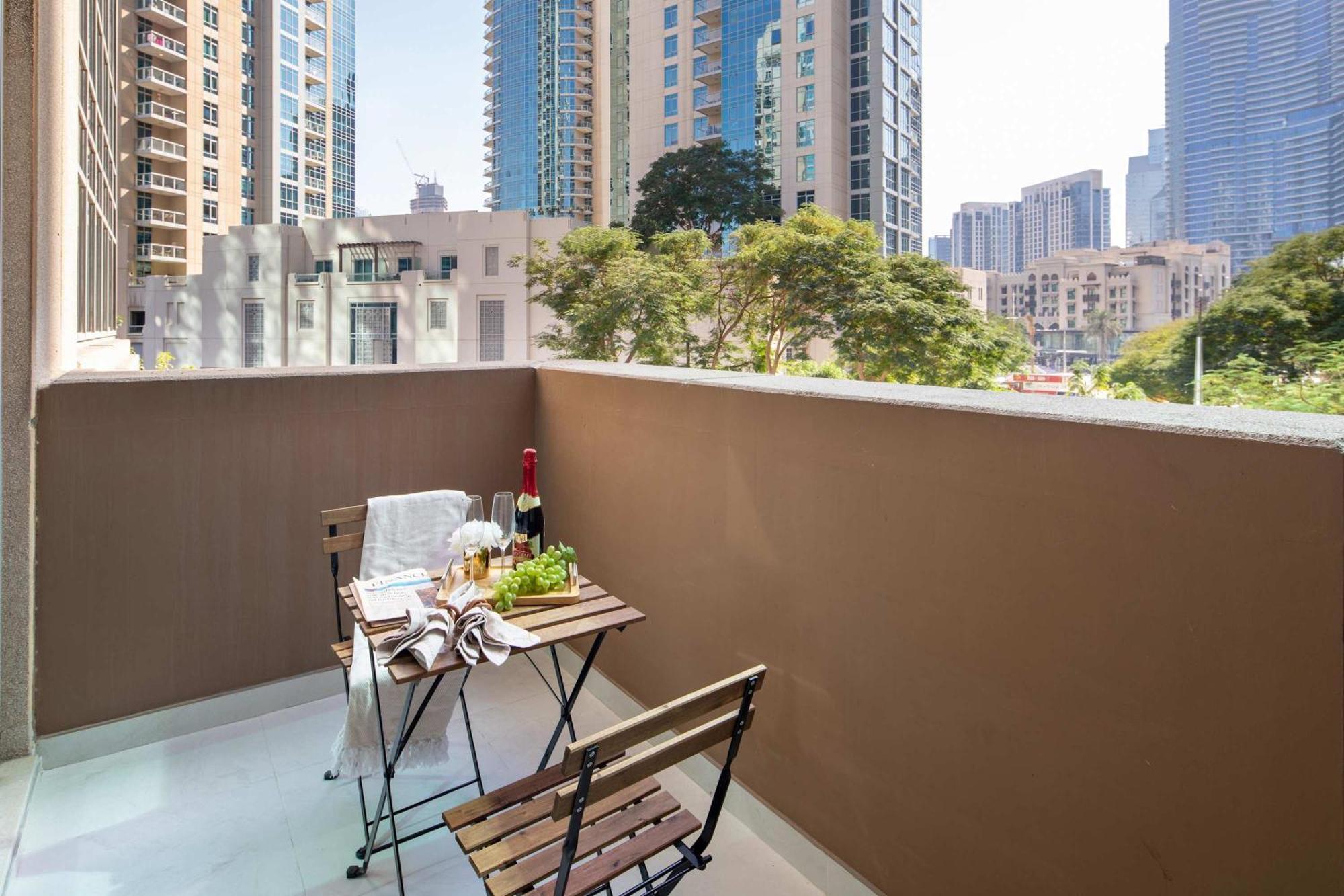 Frank Porter - The Residences 5